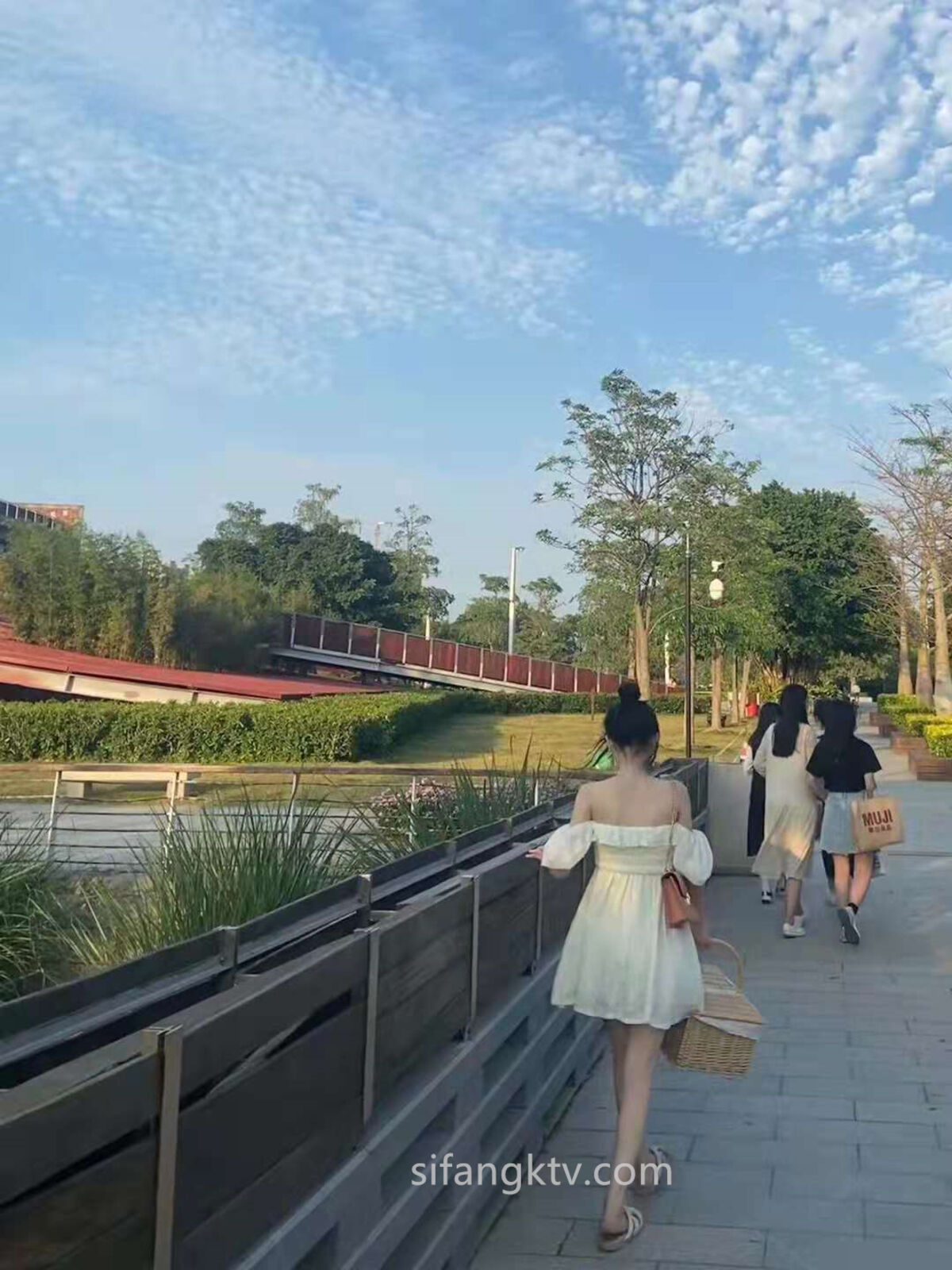  狠狠躁日日躁夜夜躁A片免费